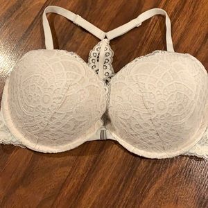 Front clipping bra